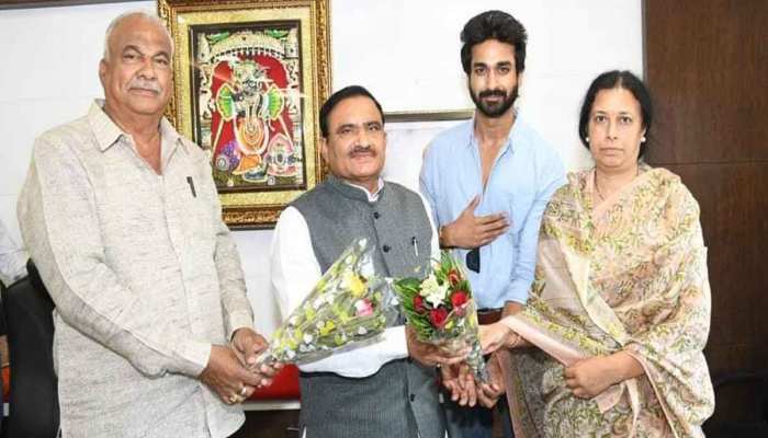 सागर महापौर के पति पर बड़ी कार्रवाई, बीजेपी की प्रदेश कार्यसमिति से हुए निलंबित