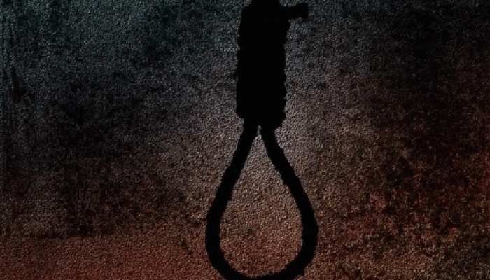 बुलाने पर भी नहीं आती है... बीवी के लिए ये सुसाइड नोट लिखकर फांसी पर झूल गया शख्स