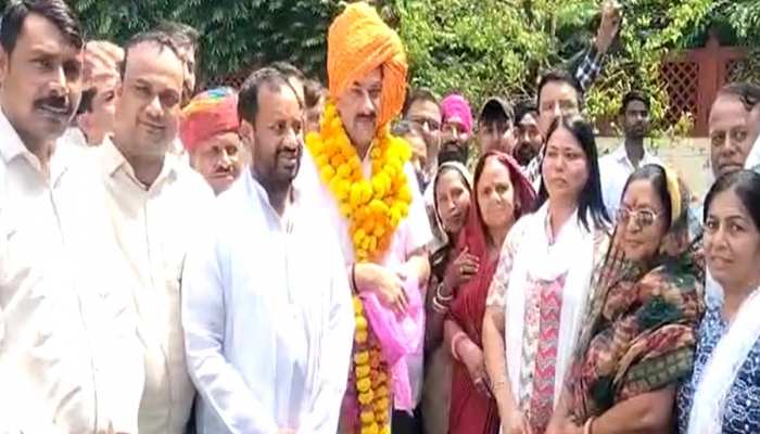 Alwar: अलवर में पानी पर ना करें राजनीति, भंवर जितेंद्र सिंह ने सांसद पर लगाया आरोप