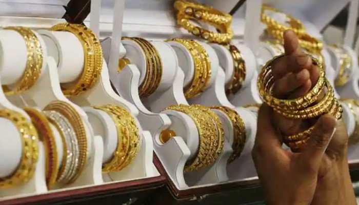 Gold Price Today: 60 हजार रुपये के नीचे सोना, जानिए 10 ग्राम सोने का भाव