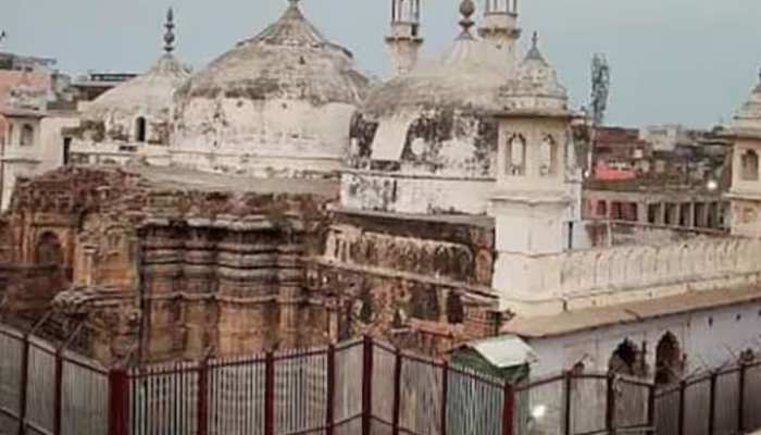 ज्ञानवापी मस्जिद में पूजा की इजाजत मांगने वाली महिला ने क्यों मांगी इच्छा मृत्यु?
