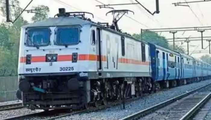 अगर आपभी करते हैं ट्रेन से यात्रा तो जान लें सबसे सुरक्षित बोगी कौन सी?