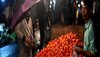  Tomato Price Hike: इन शहरों में मिल रही है टमाटर पर भारी छूट, कम हुई टमाटर की लालरी