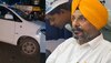 Attack On Minister: AAP के मंत्री पर मध्य प्रदेश में हमला, गाड़ी पर दनादन फेंके गए पत्थर
