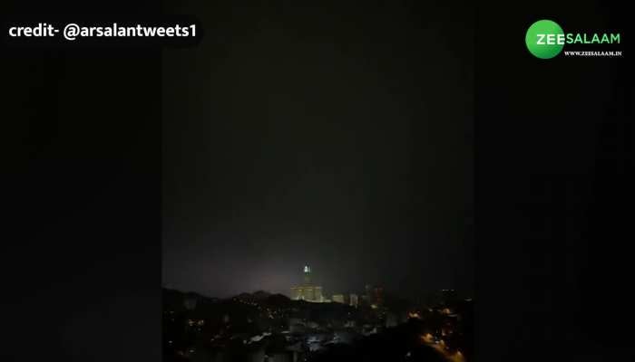 Lightning Strike Video: मक्का के क्लॉक टावर में गिरी बिजली, ये भयंकर नजारे देख चौंक जाएंगे आप