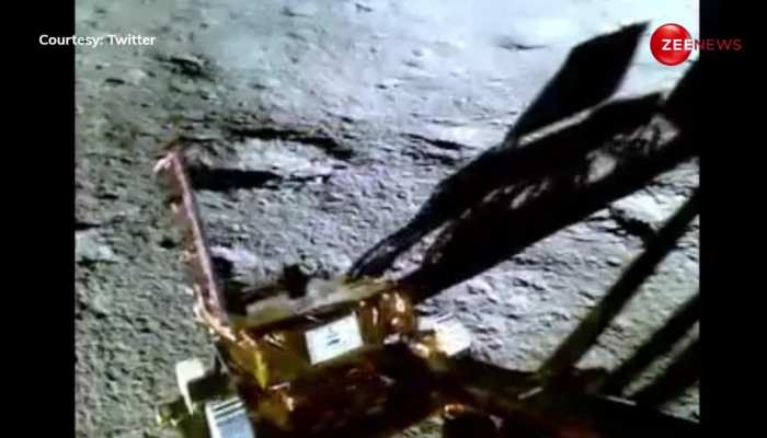 Chandrayaan 3: प्रज्ञान रोवर ने ऐसे लैंडर से बाहर निकल चांद पर रखा कदम, वीडियो देख हर हिंदुस्तानी का दिल हो जाएगा खुश