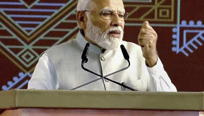 पीएम मोदी का बड़ा इल्जाम, छत्तीसगढ़ सरकार ने गोबर में किया भ्रष्टाचार