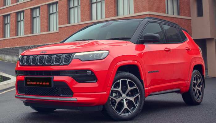 आ गई नई Jeep Compass 4X2 Automatic, कीमत सिर्फ इतनी, पहले से हुई सस्ती