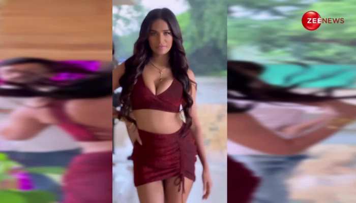 कैमरे पर Poonam Pandey ने किया ऐसा इशारा, मनचलों की हो गई बल्ले बल्ले!