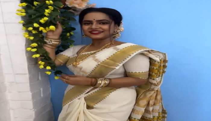 Aseema Panda Video: କାହା ପ୍ରେମରେ ପଡି଼ଲେ କଣ୍ଠଶିଳ୍ପୀ ଅସୀମା ପଣ୍ତା ? ଦେଖନ୍ତୁ ଭିଡି଼ଓ Aseema Panda Video: କାହା ପ୍ରେମରେ ପଡି଼ଲେ କଣ୍ଠଶିଳ୍ପୀ ଅସୀମା ପଣ୍ତା ? ଦେଖନ୍ତୁ ଭିଡି଼ଓ