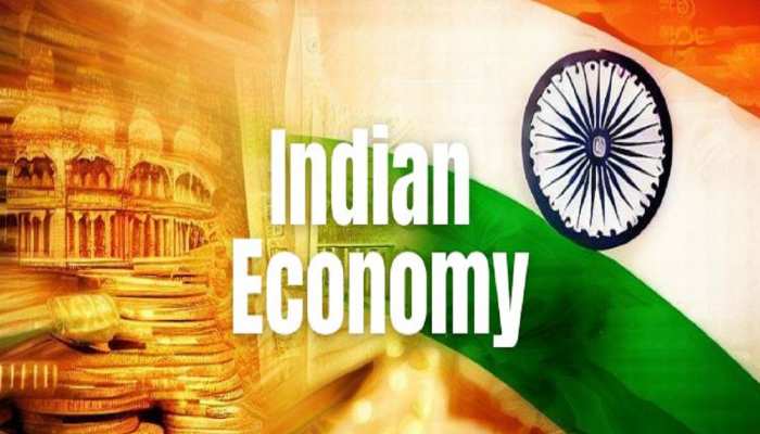 Global Economy में आ रही गिरावट, भारत तेजी से बढ़ रहा है आगे