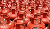 LPG Price Hike 1, October: 157 घटाकर अब 209 बढ़ाए, फिर महंगा हुए एलपीजी सिलेंडर