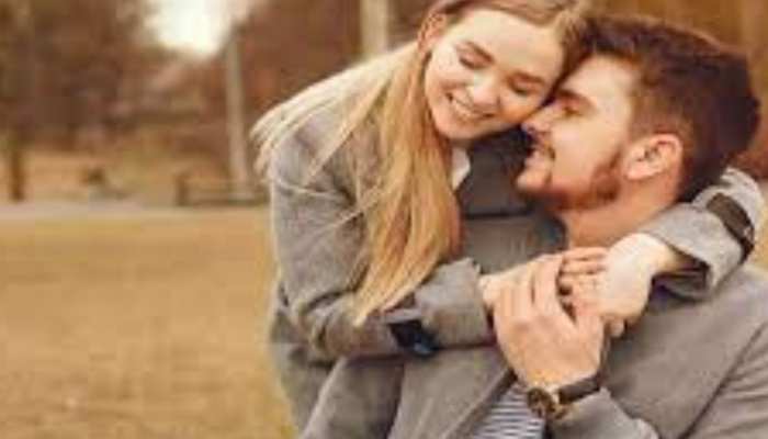 Relationship Tips: पति पत्नी के बीच आ रही हैं दूरियां, इन टिप्स की मदद से आएंगे करीब