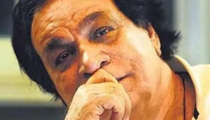 बचपन में मस्जिद के बाहर भीख मांगते थे Kader Khan; ऐसे हुई थी बॉलीवुड में एंट्री!