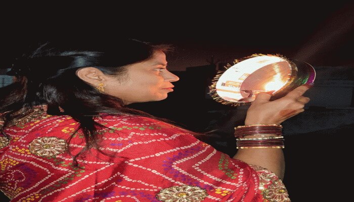 Karva Chauth 2023 : करवा चौथ पर पति ना हो पास तो ऐसे करें व्रत का पारण