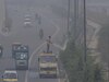 UP Air Pollution: दिल्ली-NCR में प्रदूषण से हाल बेहाल, जहरीली हवा में सांस लेना मुश्किल, गाजियाबाद-नोएडा में AQI 380 के पार 