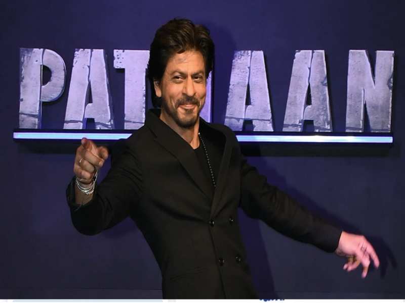 SRK Birthday: 58 साल के हुए शाहरुख खान, इन फिल्मों ने उन्हें बनाया रोमांस का बादशाह 