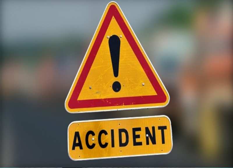 Jamui Accident: आलू लदा पिकअप पेड़ से टकराया, चालक की मौत, हेल्पर घायल 