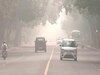 दिल्ली: प्रदूषण की मार, कब तक जहरीली हवा में लेनी होगी सांस; जानें कहा कितना AQI 