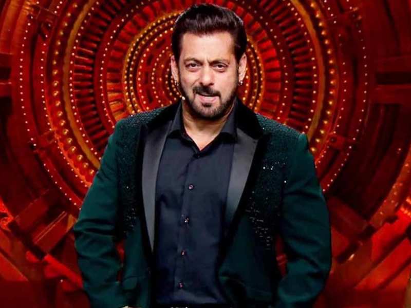 Bigg Boss 17:  बिग बॉस होस्ट नहीं करेंगे सलमान खान, एक्टर की जगह ये इंसान लगाएंगे कंटेस्टेंट की क्लास! 