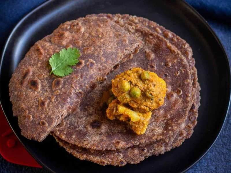 Millet Roti: इस रोटी से कंट्रोल हो जाएगा डायबिटीज, जरूर करें डायट में शामिल 