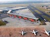 Delhi Airport Flight Delays: दिल्ली एयरपोर्ट पर 30 फ्लाइट प्रभावित, कई फ्लाइट्स के रूट डायवर्ट किए गए