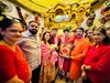 Madhuri Dixit ने परिवार संग बाप्पा के आशीर्वाद से शुरू किया नया साल, एक्ट्रेस की सादगी देख दीवाने हुए फैंस 