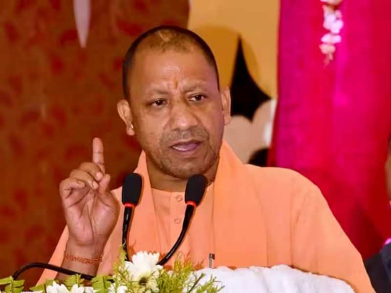 UP के PCS अफसरों को देना होगा संपत्ति का ब्योरा, CM योगी ने दिया अल्टीमेटम