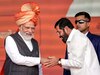 महाराष्ट्र में शिंदे हट सकते हैं, पर BJP नहीं... 16 MLA अयोग्य साबित हुए, तो भी बनी रहेगी सरकार!