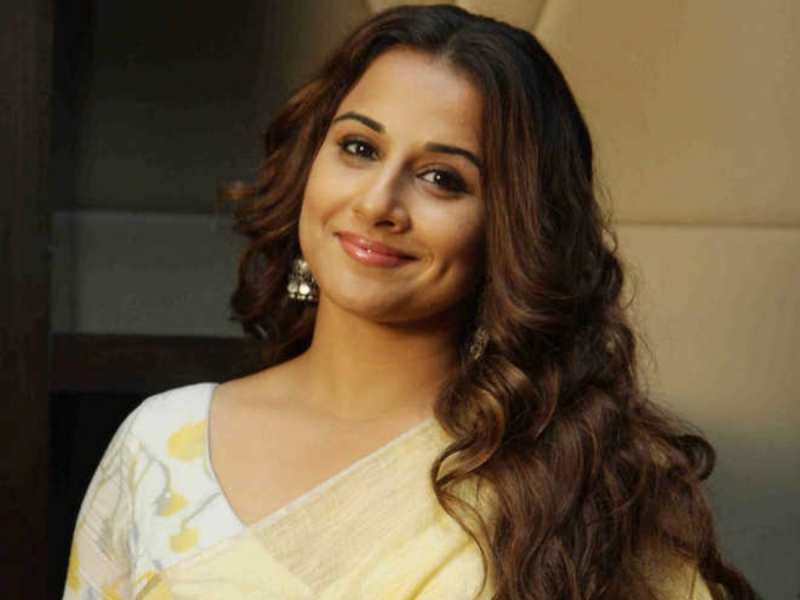 Vidya Balan: फोन नंबर के बाद फेक अकाउंट से परेशान हुईं विद्या बालन, पोस्ट शेयर कर की