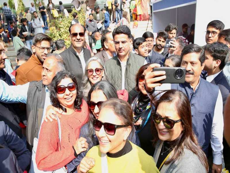 JLF 2024: दुनिया के सबसे बड़े साहित्य उत्सव का जयपुर में आगाज, पायलट ने की शिरकत 