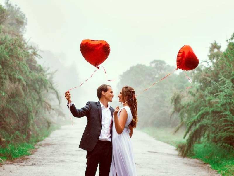 Valentine Day Vastu Tips: वैलेंटाइन डे पर अपनाएं वास्तु टिप्स, मिलेगा पार्टनर का भरपूर प्यार