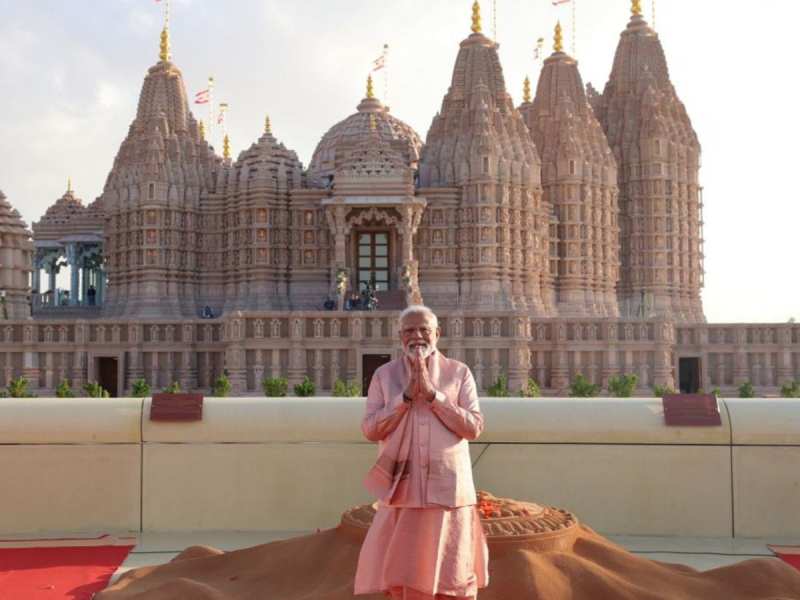 मनमोह लेंगी अबू धाबी हिंदू मंदिर की ये तस्वीरें, खूबसूरती देख आप भी हो जाएंगे फैन 