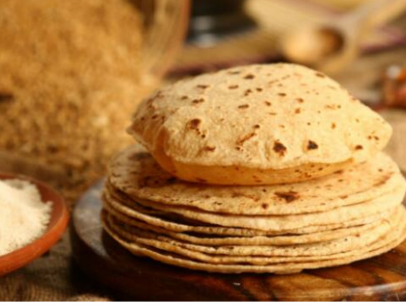 Roti Ke Niyam: किस दिन घर में नहीं बनानी चाहिए रोटियां, वरना मां अन्नपूर्णा हो जाती हैं नाराज