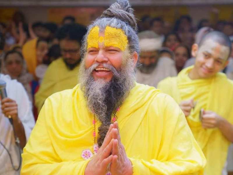 ध्यान-भजन करते समय भटकता है मन? प्रेमानंद महाराज ने बताया क्या है बचने का तरीका