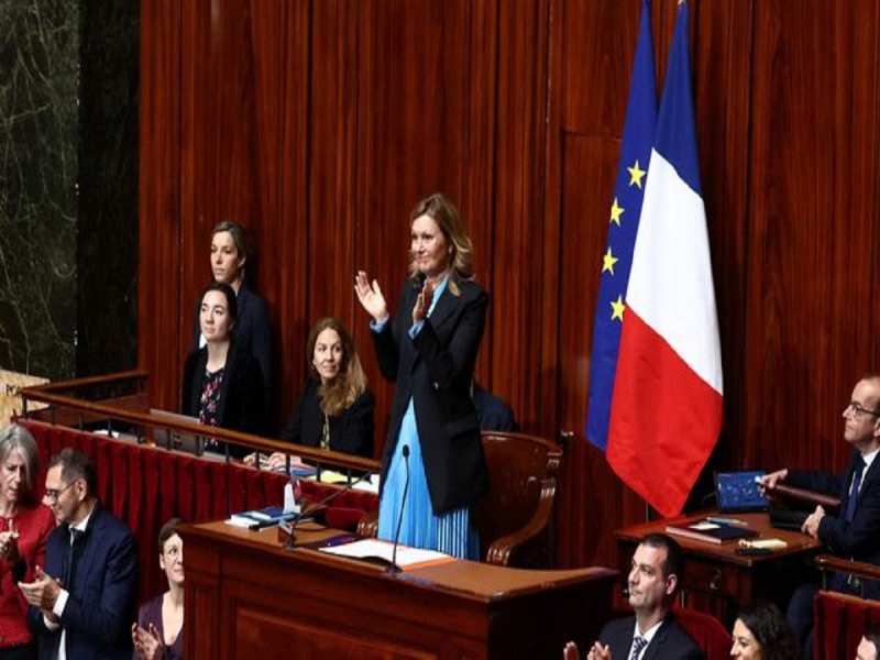 फ्रांस गर्भपात को संवैधानिक अधिकार बनाने वाला पहला देश बना, विधेयक के पक्ष में 780 वोट पड़े