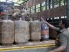 LPG Price: ୩୨ଟଙ୍କ ପର୍ଯ୍ୟନ୍ତ ଶସ୍ତା ହେଲା ରନ୍ଧନ ଗ୍ୟାସ, ଆପଣଙ୍କ ସହରରେ କେତେ ରହିଛି ଦର; ପଢନ୍ତୁ ପୂରା ରିପୋର୍ଟ