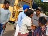Jalandhar News: ਜਲੰਧਰ 'ਚ ਥਾਣੇ ਦੇ ਬਾਹਰ ਭਿੜੇ ਪਤੀ-ਪਤਨੀ; ਨੌਜਵਾਨ ਨੇ ਪਤਨੀ 'ਤੇ ਲਗਾਏ ਗੰਭੀਰ ਦੋਸ਼