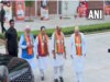 BJP Manifesto 2024 Launch: गाजियाबाद के छोले कुलचे वाले को BJP ने सौंपा संकल्प पत्र, PM आवास योजना का मिल चुका है फायदा