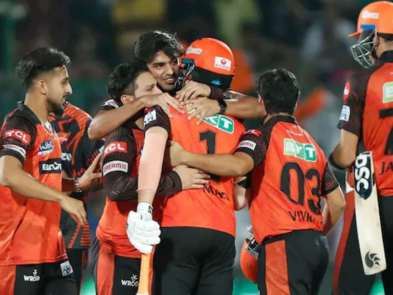 IPL 2024 में सनराइजर्स हैदराबाद ने तोड़ा अपना ही रिकॉर्ड, RCB को दिया 288 का टारगेट