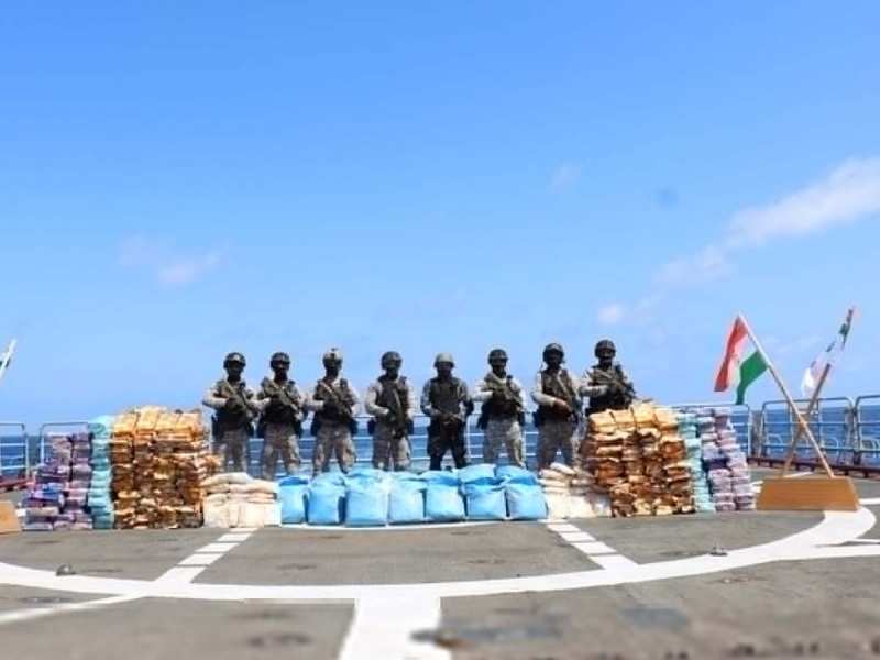 Indian Navy seized drugs in the sea Canada praised the action