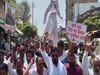 कांग्रेस प्रत्याशी दीपिका पांडेय सिंह का विरोध
