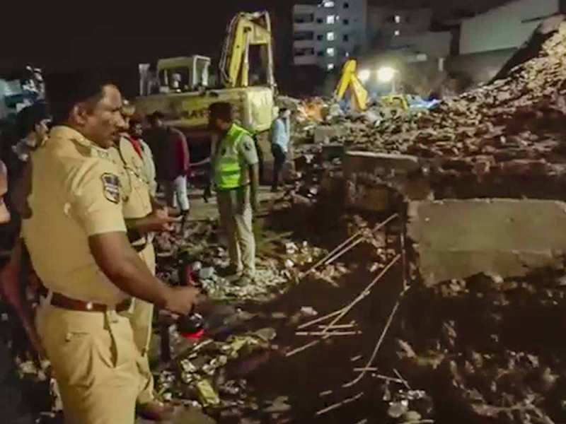 हैदराबाद में बारिश का कहर : निर्माणाधीन अपार्टमेंट की दीवार गिरी, हादसे में चार साल के बच्चे सहित सात लोगों की मौत