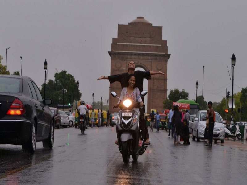 delhi weather update 9 may imd forecast heat wave light rain delhi ncr aaj ka mausam 