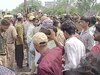 Ghaziabad Crime: पानी के लिए बहाया खून, बाइक सवार तीन लोगों पर ताबड़तोड़ फायरिंग, हत्या के बाद बवाल 