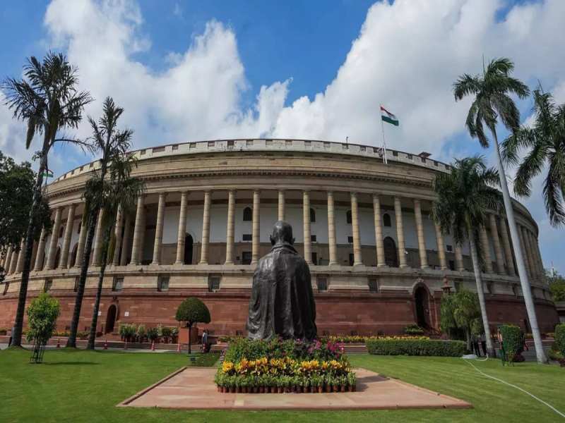 Parliament: क्या नहीं कर सकते संसद के अंदर सदस्य