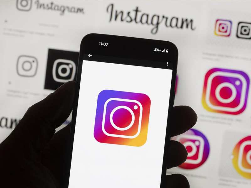 Instagram पर म्यूजिक के साथ कैसे डाउनलोड करें स्टोरी? प्रोसेस हैं सबसे आसान