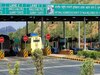 Toll Tax: जान लें ये दो नियम, आप बिना पैसे दिए टोल प्लाजा से गुजर सकते हैं