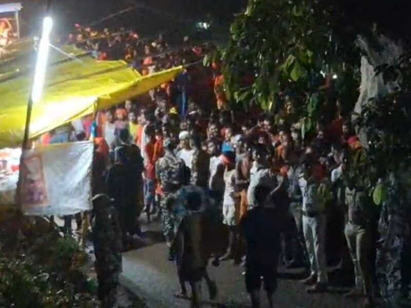 Bihar News: बिहार के बाबा सिद्धेश्वर नाथ मंदिर में मची भगदड़, 3 महिला समेत 7 श्रद्धालुओं की मौत, कई घायल