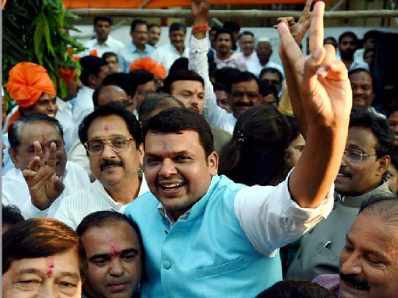 Devendra Fadnavis: देवेंद्र फडणवीस कैसे बन रहे BJP का नया पॉवर सेंटर, क्या मिलने वाला है &#039;बड़ा पद&#039;?